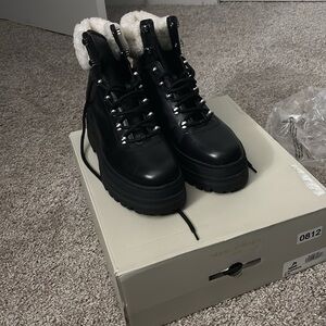 Marc Fisher Pierson Genuine Shearling Black Leather Lace Up Boot NEW Size 9